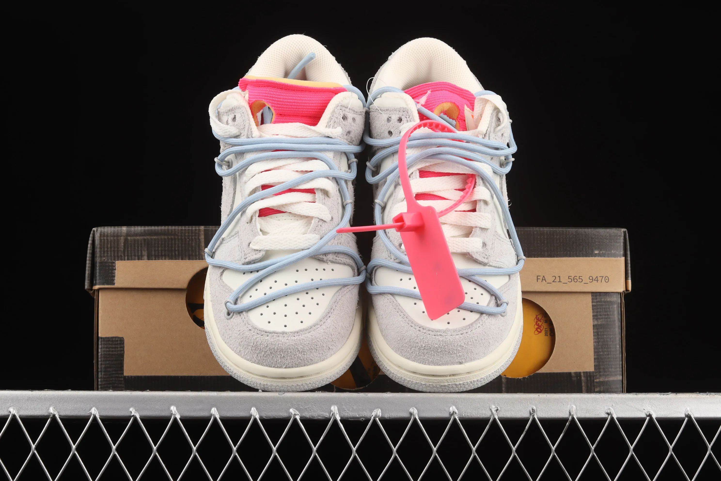 All categories Nk SB Dunk Series Nk SB Dunk Low low-top sneakers J version OF x Nk Dunk Low "12 of 50" OW suede SB smashed backboard fashion casual sneakers DJ0950-113